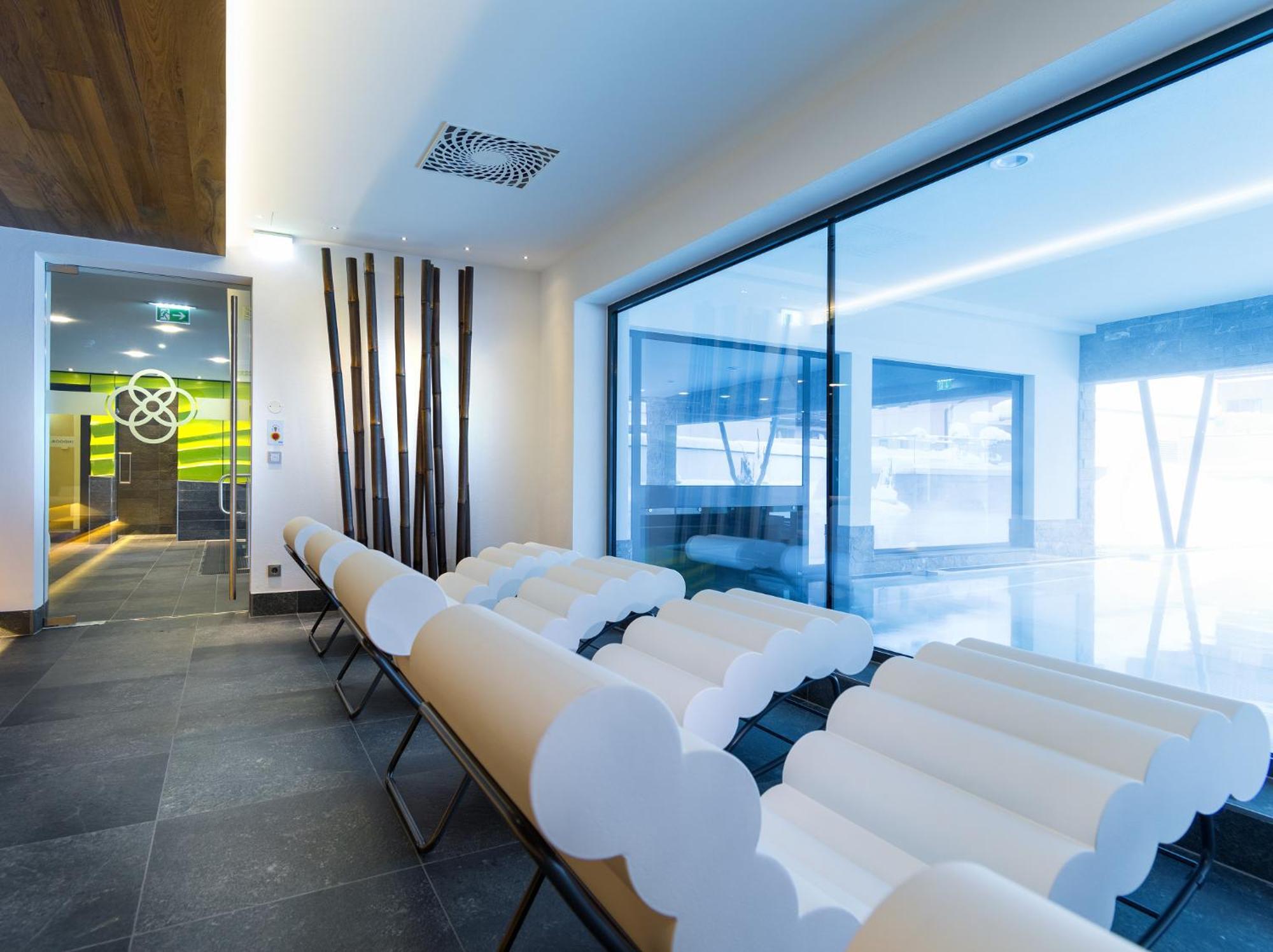 Alpinresort Valsaa - Sport & Spa Saalbach-Hinterglemm Esterno foto