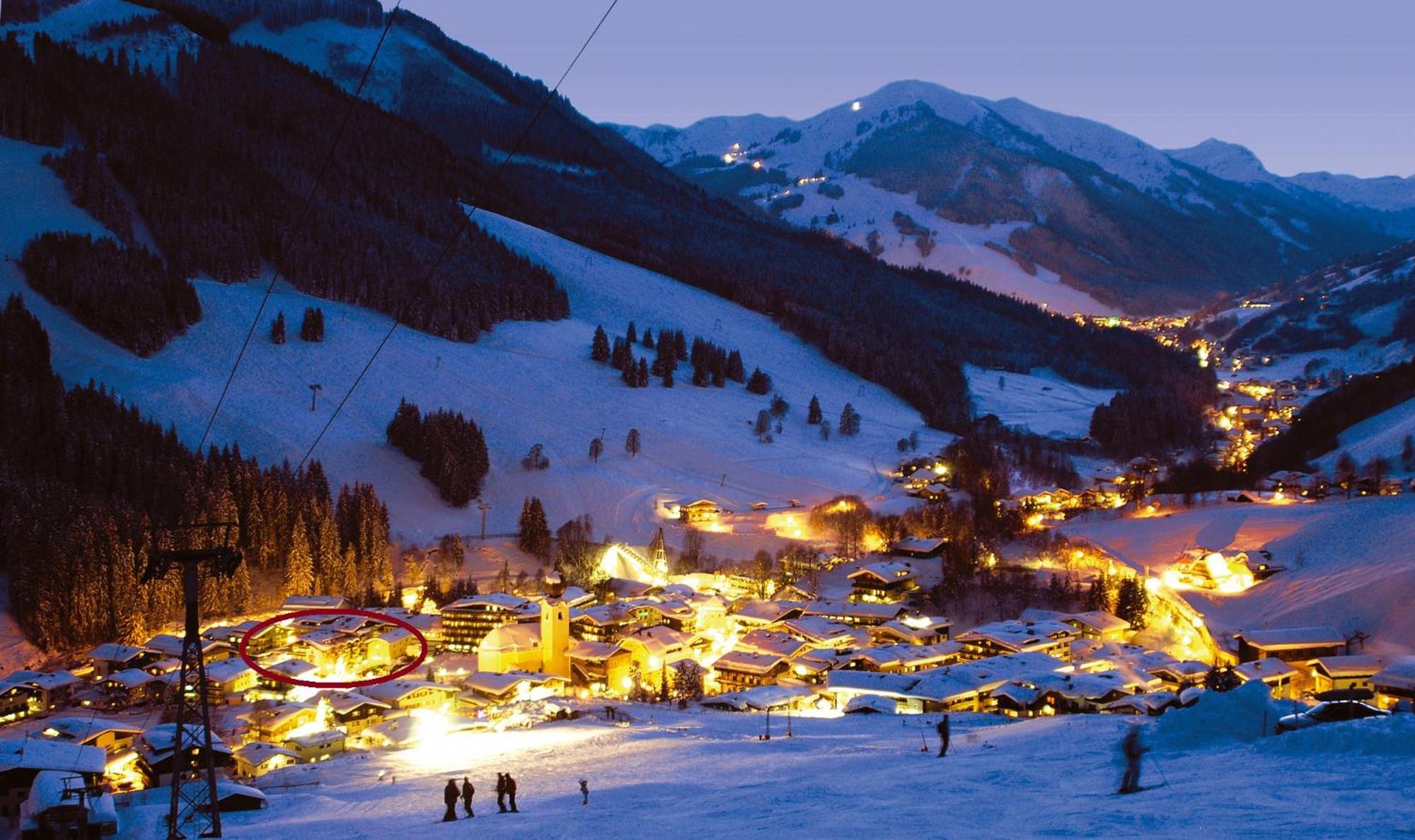 Alpinresort Valsaa - Sport & Spa Saalbach-Hinterglemm Esterno foto